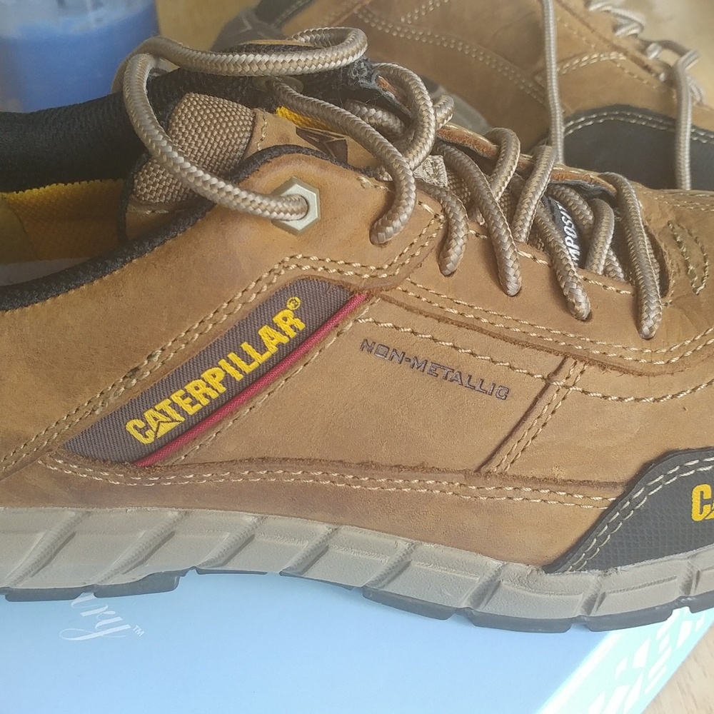 Caterpillar steel toe men's shoes
